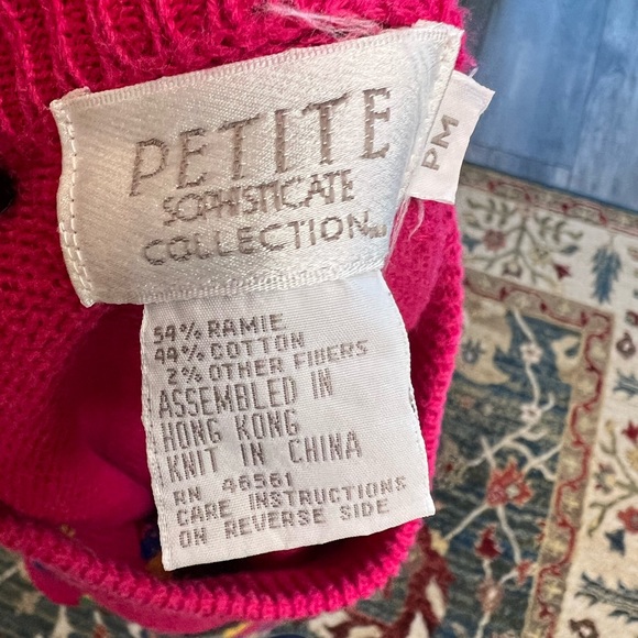 Vintage Petite Sophisticate Retro Pattern Sweater - Picture 9 of 10